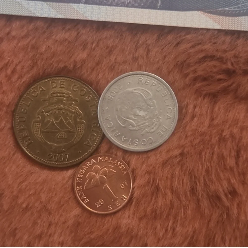 Assorted Currency Collection - Picture 8 of 9